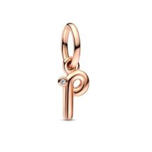 Pandora Rose "P" betű függő charm 782461C01